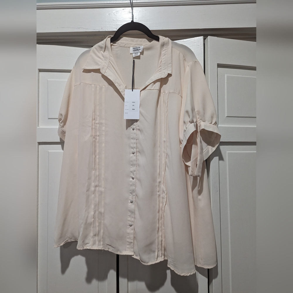 Unique Vintage NWT Cream Blouse 2XL